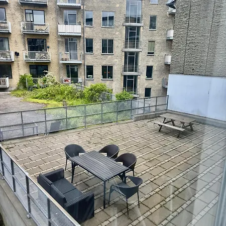 Spacious 2br In Center Århus